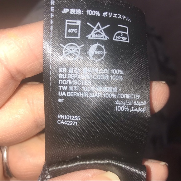 H&M Pineapple Print Button-down Nightgown - Picture 6 of 7